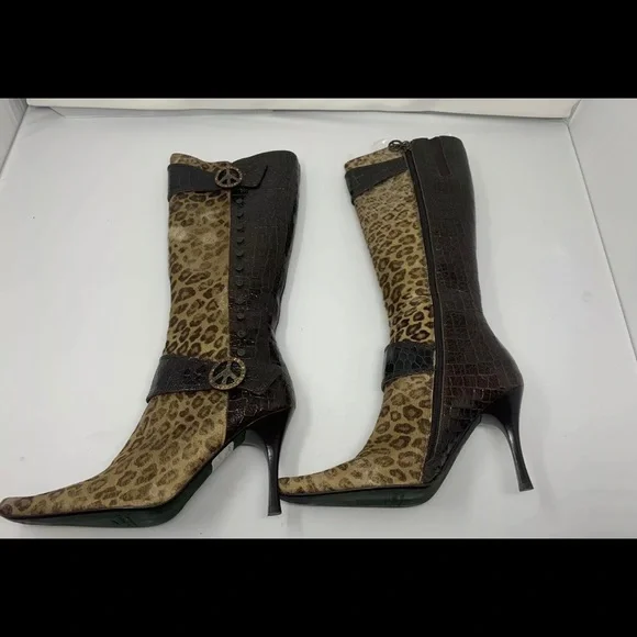 DONALD J PLINER COUTURE Leopard Alligator Boots - Picture 10 of 13